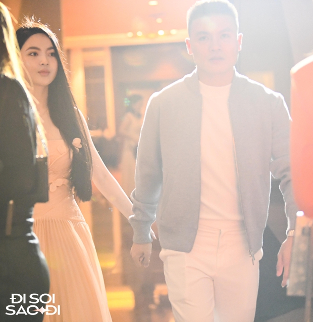 Chu Thanh Huyền khoe nhẫn ngón áp út có tên Quang Hải, hé lộ tin vui?-4