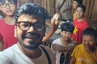 Thầy giáo người Anh dạy học cho trẻ em vùng cao, yêu Việt Nam vì sự đôn hậu