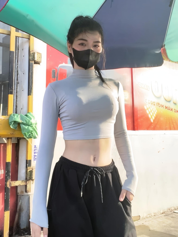 Bán cafe dạo, hai chị em khiến cánh mày râu phải tò mò tìm danh tính-5