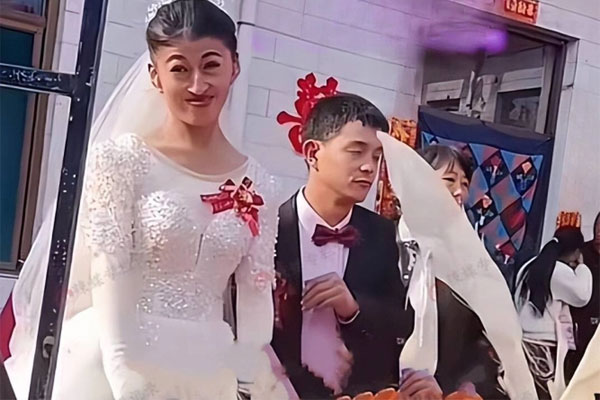 Bất ngờ bị trả lại 337 triệu đồng tiền thách cưới tại buổi đính hôn, chú rể ôm mặt bật khóc trước câu nói của bố vợ-5