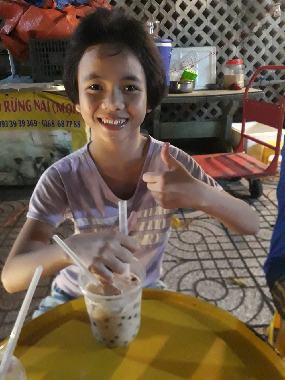 Thông tin mới về bé Pàng liệt 2 chân quỳ dưới trời lạnh: Nhiều người bất ngờ, tiếc nuối-2