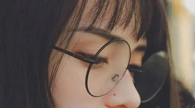 Nốt ruồi ở 4 vị trí này trên mặt ảnh hưởng nhiều đến sự nghiệp mà chẳng mấy người biết, vị trí số 3 hao hụt tài lộc thấy rõ-4