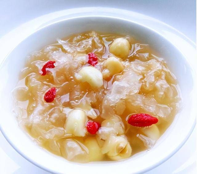 Nhà có người trung niên và cao tuổi nên nấu 5 món cháo này để tăng sức khỏe, cải thiện khả năng miễn dịch trong mùa đông-2