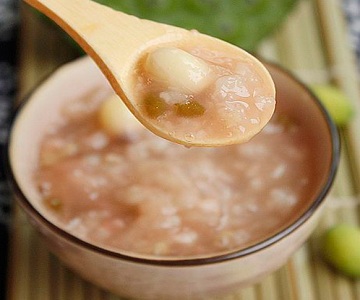 Nhà có người trung niên và cao tuổi nên nấu 5 món cháo này để tăng sức khỏe, cải thiện khả năng miễn dịch trong mùa đông-5