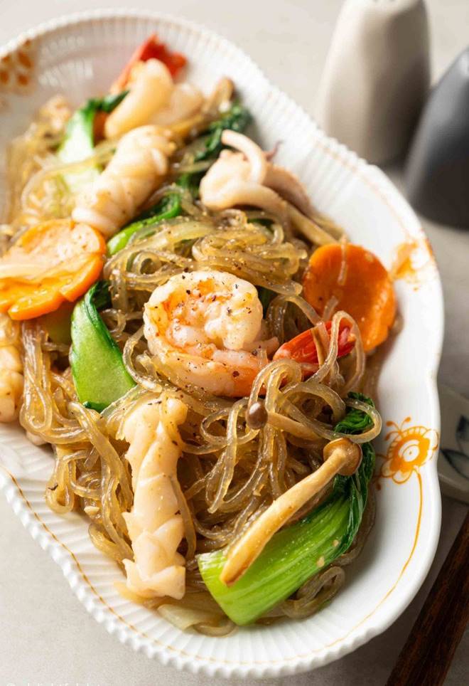 Bí quyết cho món miến xào mềm ngon không dính bết-1