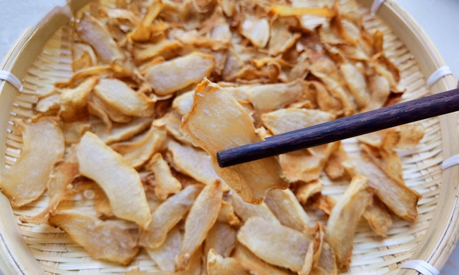 Đi chợ gặp loại quả này mua ngay về trữ đông ăn Tết Nguyên đán, chỉ một nắm mang hầm sườn cũng đủ chất cho ngày đông-4