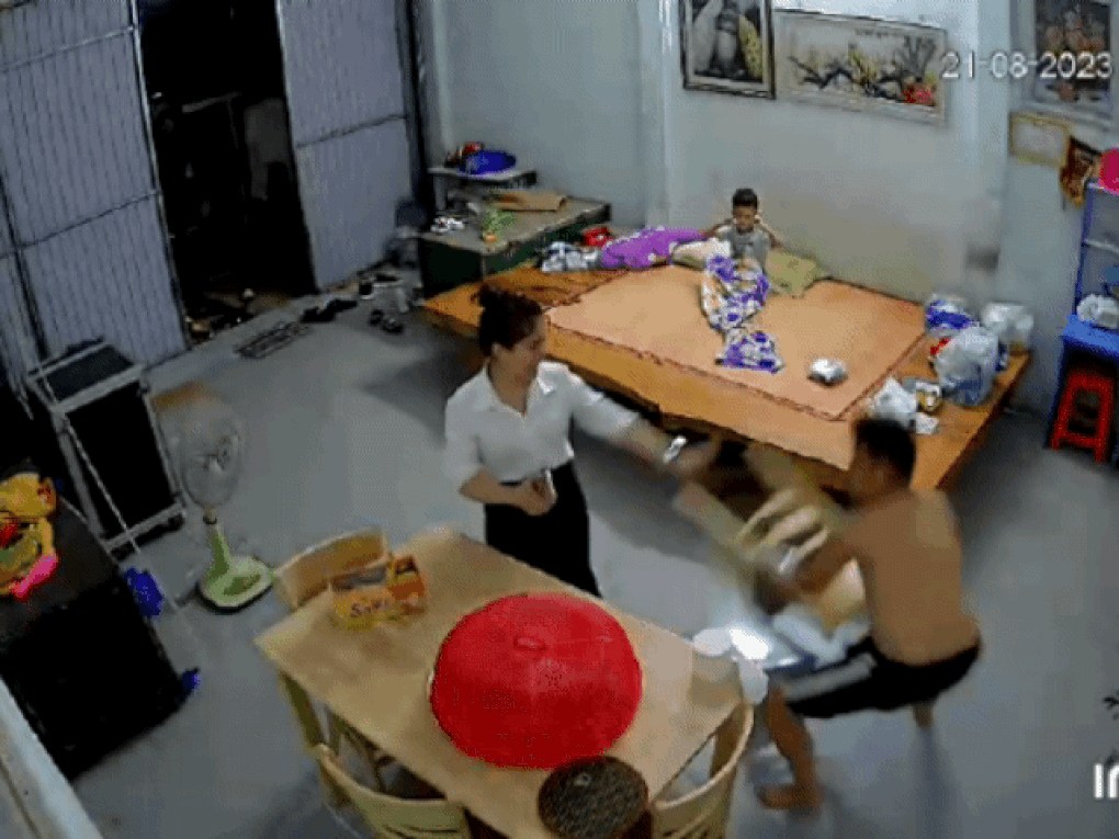 Người phụ nữ báo công an sau cả chục năm 3 mẹ con chịu đòn chồng-2