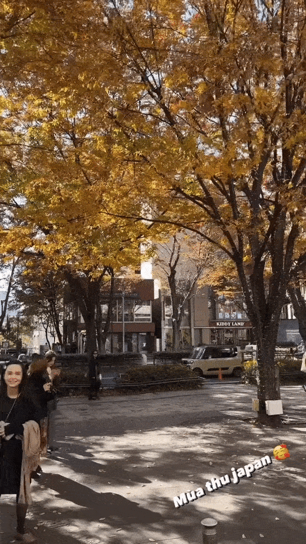 Ái nữ cựu Chủ tịch CLB Sài Gòn diện đầm giấu vòng 2, netizen nghi vấn liệu có phải đang mang thai?-3