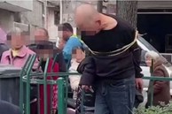Tranh cãi chuyện ông lão 70 tuổi trộm cắp liên tục bị dân trong chợ trói lên cây