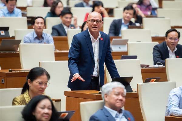 Công an lý giải việc không khởi tố vụ thiếu niên chạy xe phân khối lớn tông chết thai phụ-2