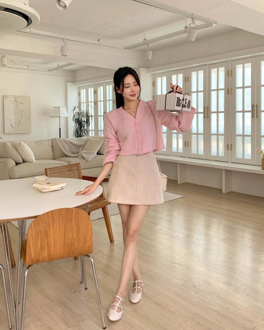 10 cách diện chân váy ngắn trẻ trung trong mùa lễ hội-4