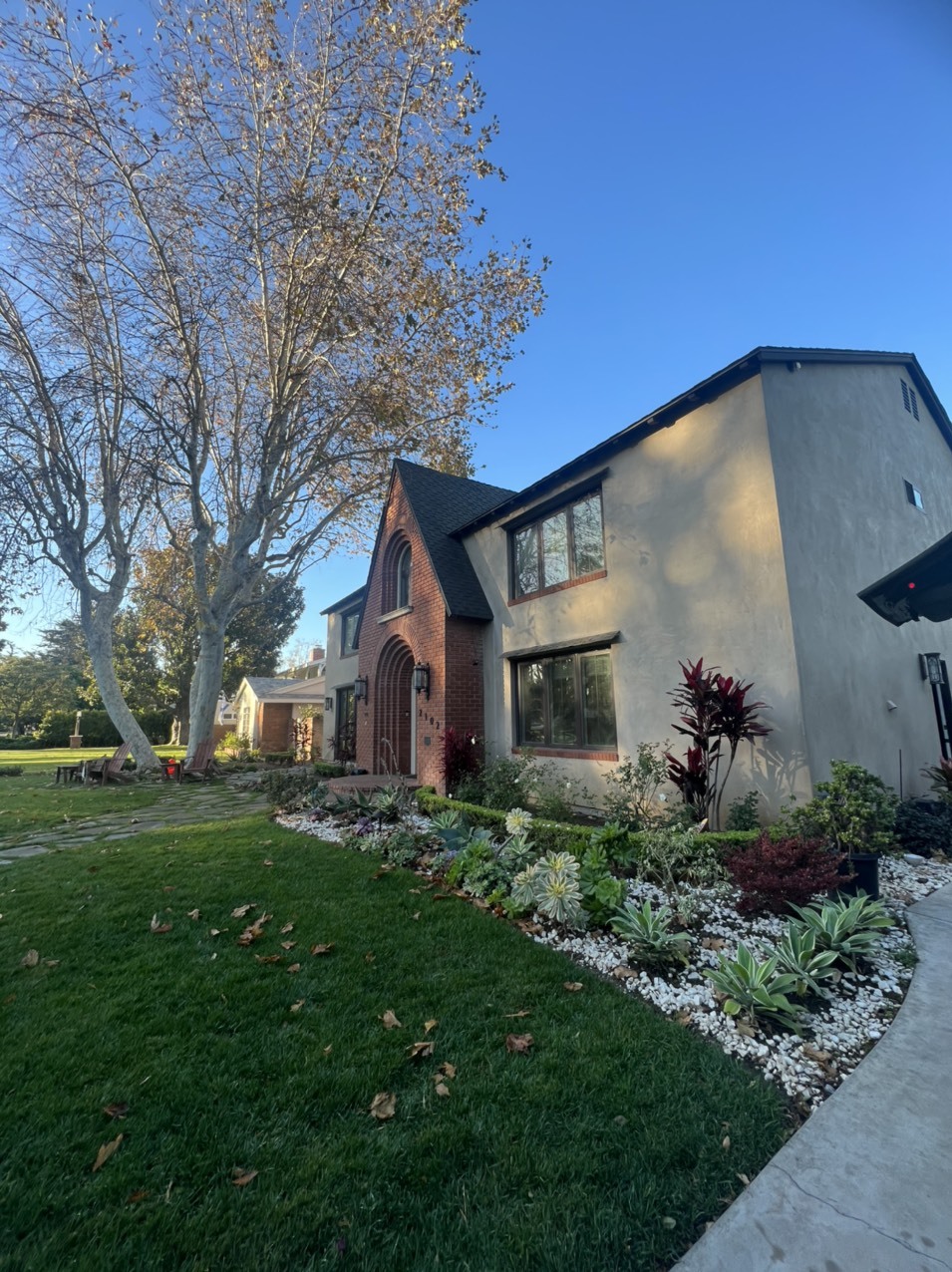 Cuộc sống viên mãn của hoa hậu ăn chơi nhất nhì Việt Nam và bạn trai Việt kiều tại Mỹ-4