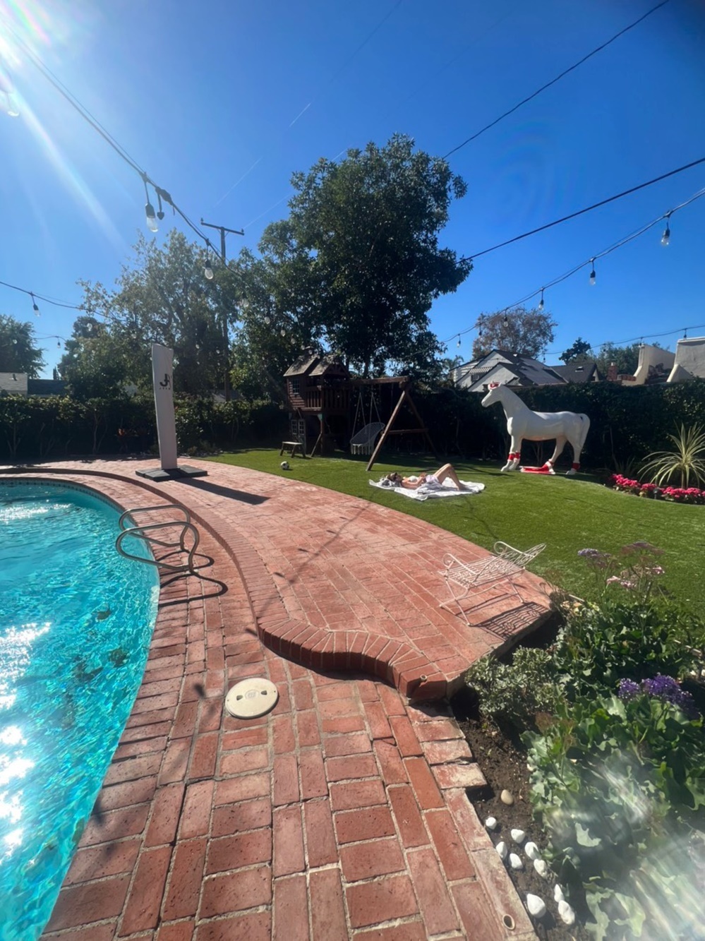 Cuộc sống viên mãn của hoa hậu ăn chơi nhất nhì Việt Nam và bạn trai Việt kiều tại Mỹ-5