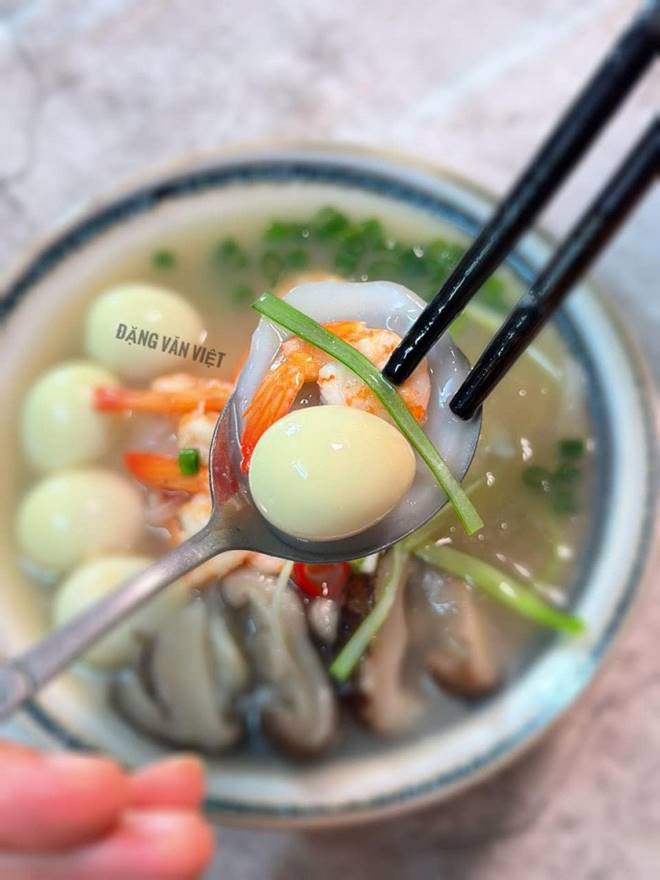 Cách làm bánh canh phồng tôm thơm ngon, ăn là mê đang hot trên mạng xã hội-8