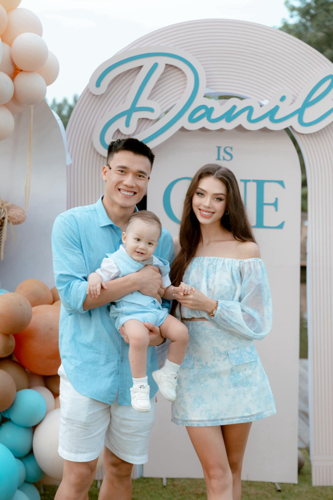 Hé lộ mối quan hệ thông gia nhà Bùi Tiến Dũng và mẫu Tây Dianka, liệu có thân thiết?-5