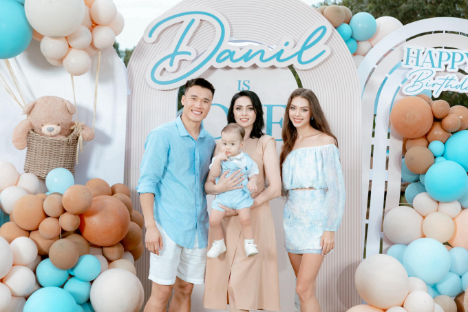 Hé lộ mối quan hệ thông gia nhà Bùi Tiến Dũng và mẫu Tây Dianka, liệu có thân thiết?-7