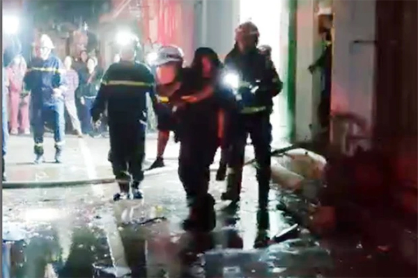 Hà Nội: Nhà 4 tầng cháy dữ dội ở Trương Định-3