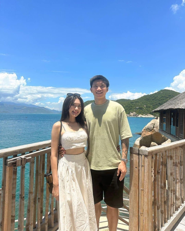 Hành động của Đoàn Văn Hậu khi ở sau lưng Doãn Hải My lộ tính cách thật: Không phải đàn ông nào cũng làm được điều này!-5