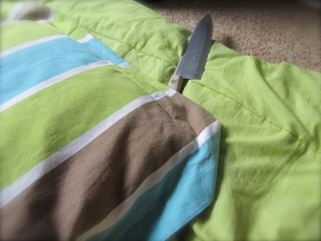 Nếu 4 hiện tượng này xuất hiện trên giường ngủ, tài lộc rất dễ bị tổn hại-2