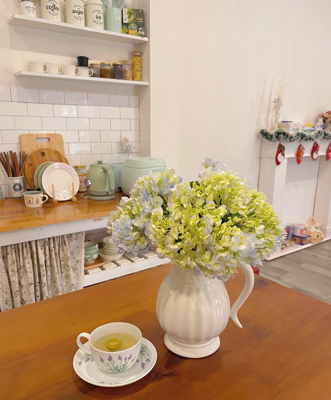 Góc bếp nhỏ được thiết kế theo phong cách farmhouse, đẹp như trong phim chỉ với 3 triệu đồng-13