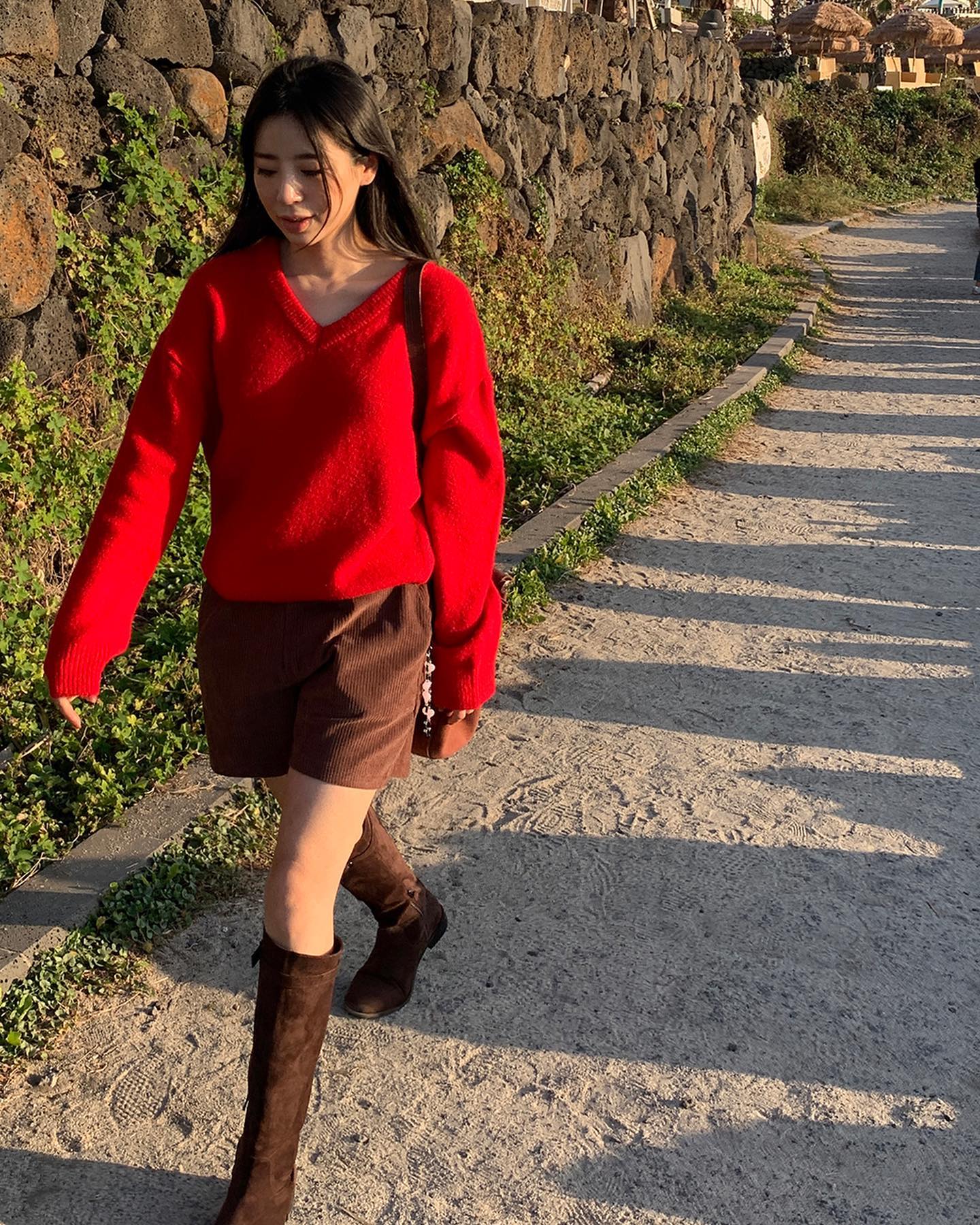 10 cách mặc áo len màu sắc trẻ trung và sang-9