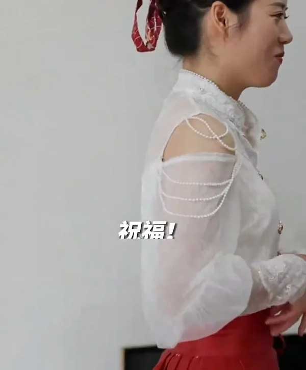 Bất ngờ bị trả lại 337 triệu đồng tiền thách cưới tại buổi đính hôn, chú rể ôm mặt bật khóc trước câu nói của bố vợ-4