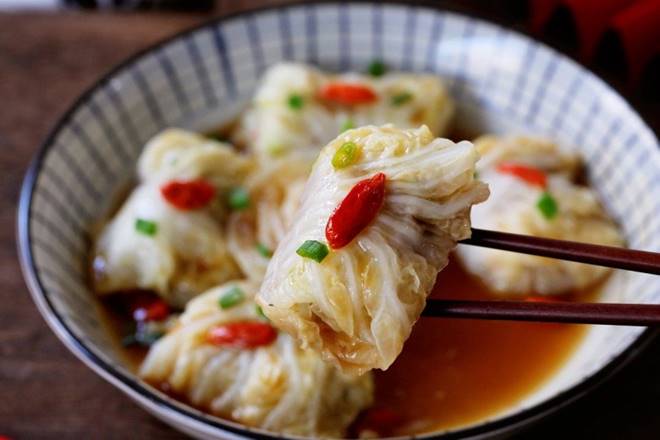 Mùa cải thảo, đem cuộn thịt rồi nấu thế này được món vừa ngon lại đẹp làm sáng bừng cả bàn ăn-11