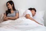 Suốt hai tháng nay, vợ tôi đòi ngủ riêng, không muốn gần gũi với chồng