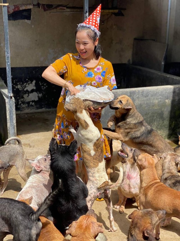 Con dâu không sinh cháu vì bận chăm chó mèo, mẹ chồng phản ứng bất ngờ-3