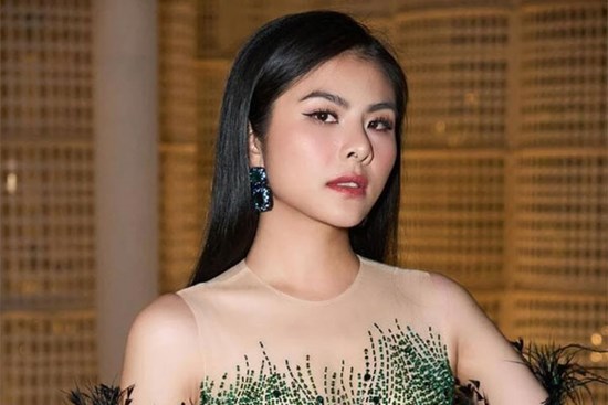 Bị chỉ trích 'quảng cáo quá lố', diễn viên Vân Trang lặng lẽ xóa bài đăng