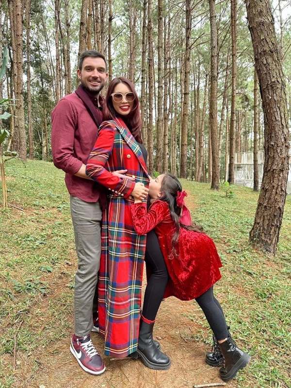 Siêu mẫu Hà Anh hạnh phúc thông báo mang thai nhóc tỳ thứ 2-1