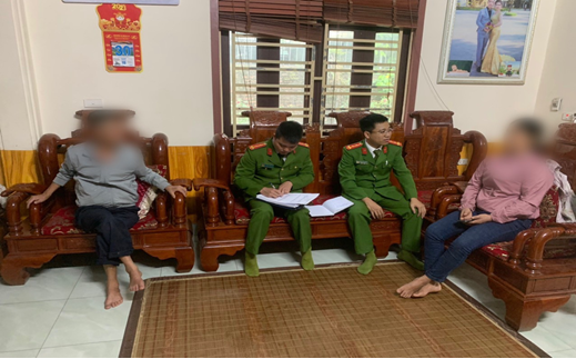 Hai vợ chồng già lo sợ rút 1 tỷ đồng chuyển cho công an, cảnh báo hình thức lừa đảo nhằm vào người lớn tuổi-1