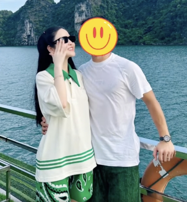 Hot girl bán hàng online nghi uống 80 viên thuốc ngủ vì áp lực yêu cầu thủ nổi tiếng, hiện tại cứ sánh đôi là dậy sóng-1