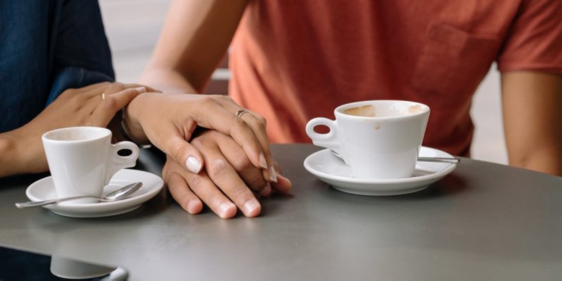 Trang web hẹn hò bóc mẽ 3 độ tuổi dễ ngoại tình-1