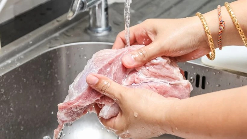 Thói quen nguy hiểm khi nấu ăn nhiều chị em thường xuyên mắc-1