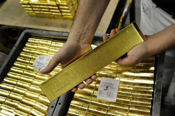 Giá vàng hôm nay 4/12/2023: Tăng kỷ lục, vàng SJC vượt trên 74,4 triệu đồng-1
