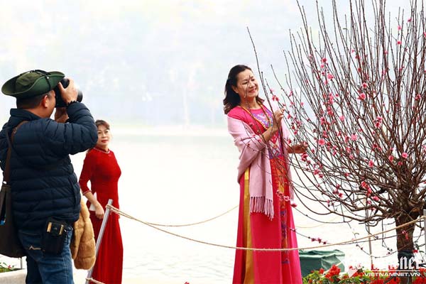 Nợ nần cờ bạc, tài xế xe ôm công nghệ hoang báo bị cướp-2