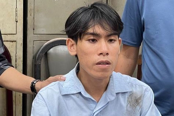 Bắt nóng nghi phạm cướp tiệm vàng ở TPHCM-1