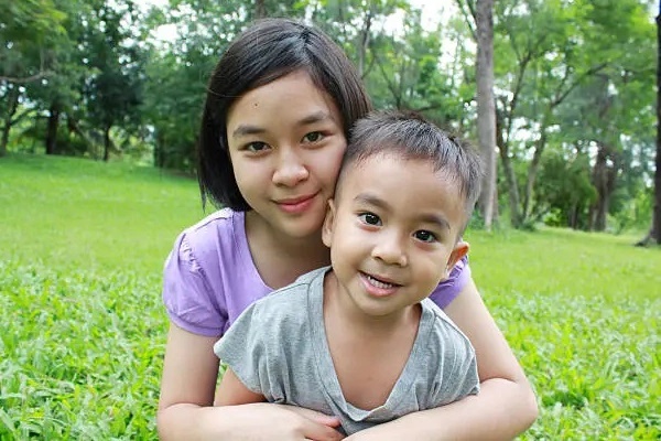 Con trai nhuộm đầu tóc nhìn gai mắt, vợ cũ Bằng Kiều để yên 2 tháng rồi có cách ứng xử được khen: Bà mẹ điểm 10-3