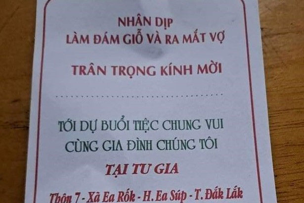 Xôn xao tấm thiệp mời dự đám giỗ vợ cũ và ra mắt vợ mới của cụ ông 81 tuổi-1