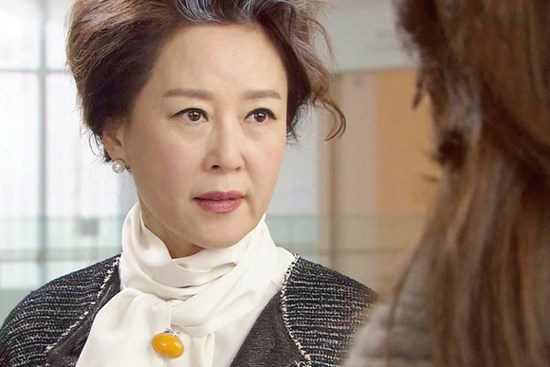 Tôi đâu ngờ bà chủ nhà già rồi mà vẫn còn ghen tuông đến thế!