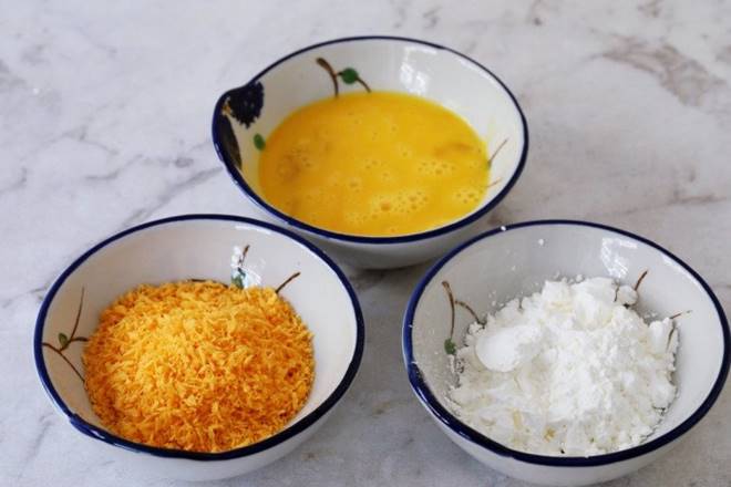 Ức gà hơi khô nhưng đem tẩm bột chiên kiểu này mềm trong, giòn ngoài đến người khó tính cũng phải thích-4