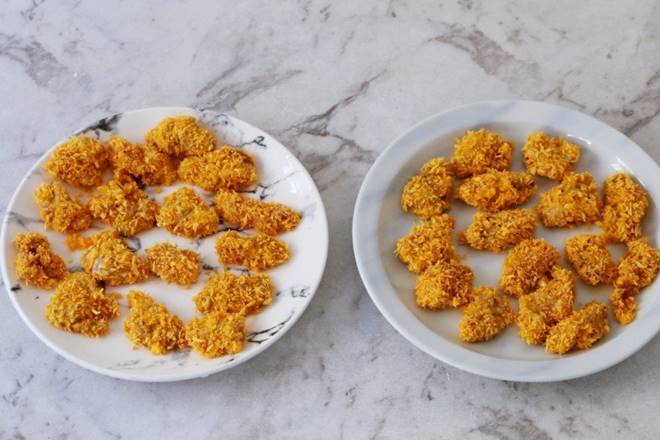 Ức gà hơi khô nhưng đem tẩm bột chiên kiểu này mềm trong, giòn ngoài đến người khó tính cũng phải thích-8