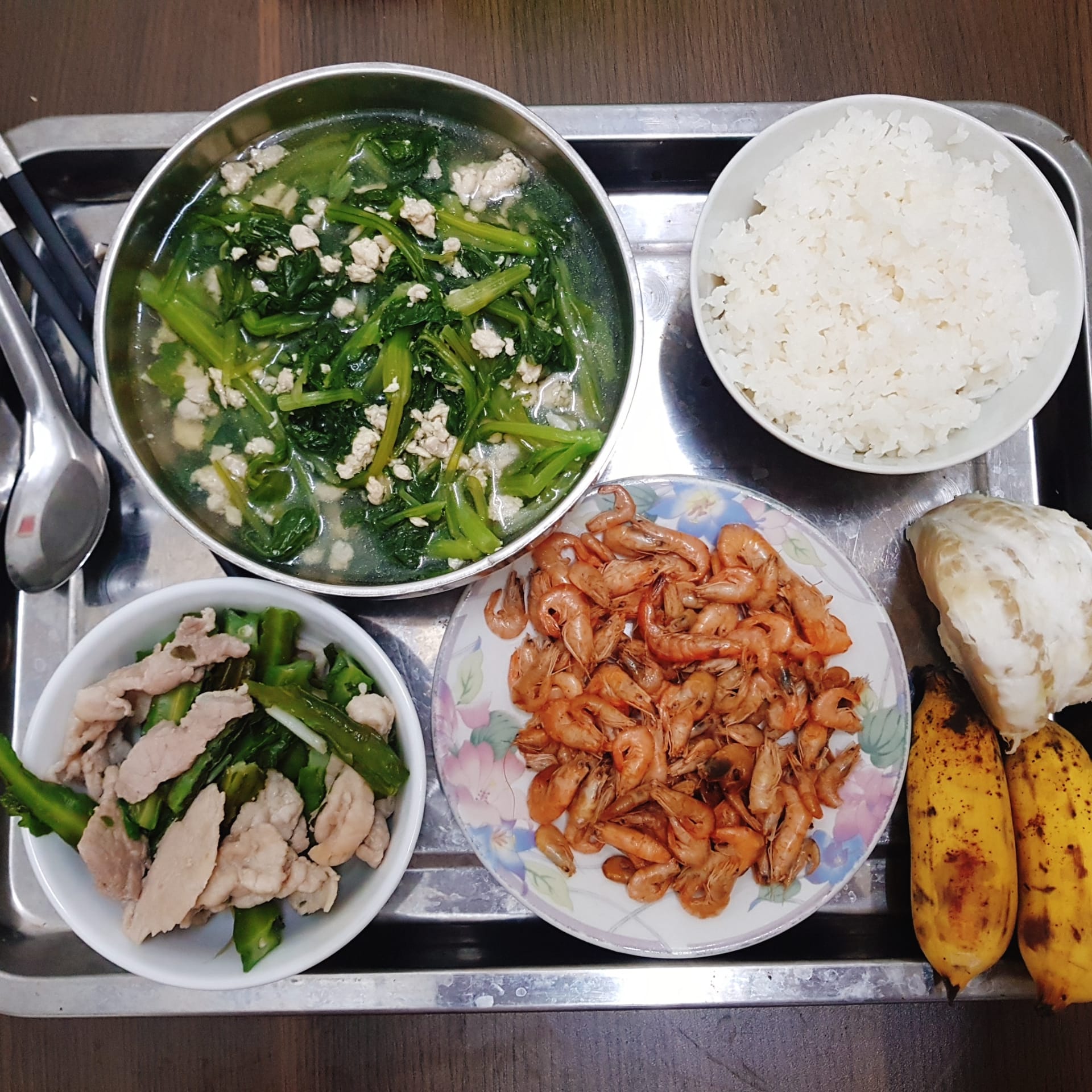 Từng sợ ở cữ vì phải ăn toàn thịt nạc với rau ngót, mẹ bỉm bất ngờ vì loạt món siêu ngon từ bà ngoại-4