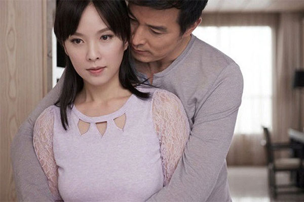 Chị dâu mải mê với công việc không đoái hoài đến mẹ chồng đang nằm viện-2