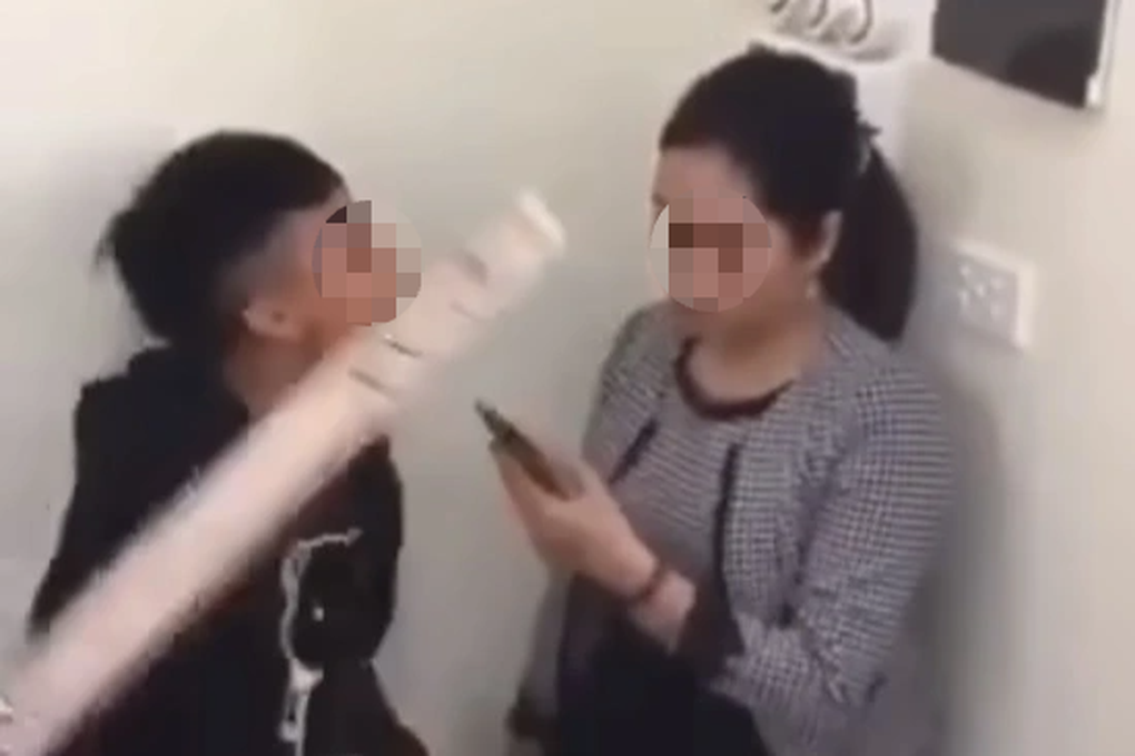 Vụ giáo viên bị học sinh ném dép: Cô nhắc trò vào lớp thì bị phản ứng-1
