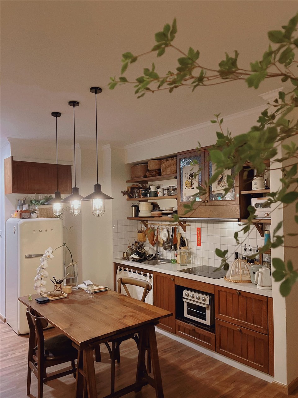 Ngôi nhà cực chất, độc đáo như một quán cafe của ca sĩ Jun Phạm ấm cúng không khí Giáng sinh-19