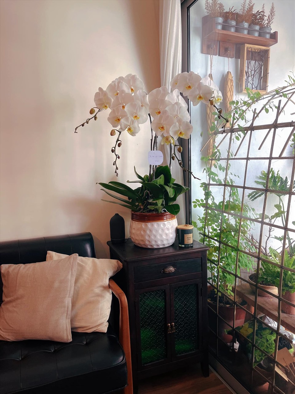 Ngôi nhà cực chất, độc đáo như một quán cafe của ca sĩ Jun Phạm ấm cúng không khí Giáng sinh-24