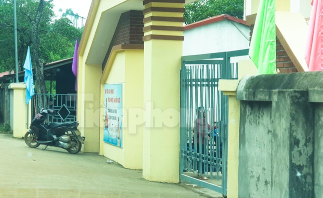 Vụ cô giáo Tuyên Quang bị nhóm học sinh xúc phạm: Công an đến trường làm việc-4