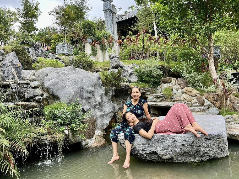 Nữ ca sĩ trẻ nhất được phong NSND: Sống độc thân, không con cái trong nhà vườn 8.000m2-5